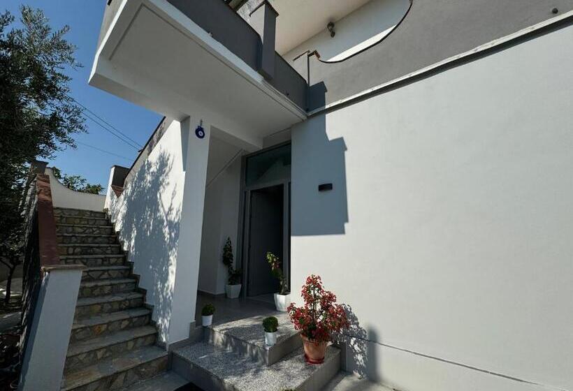 بنسيون Aloju Rooms