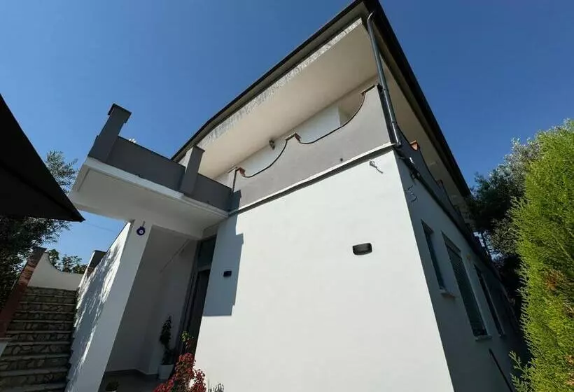 پانسیون Aloju Rooms