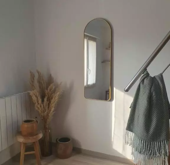 Majatalo Chambre Avec Petit Déjeuner à 5 Mins Du Futuroscope