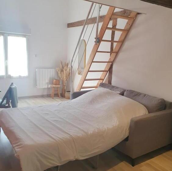 Pensió Chambre Avec Petit Déjeuner à 5 Mins Du Futuroscope