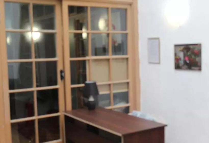 پانسیون Hostal Republica