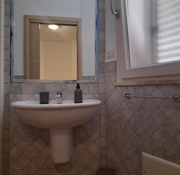 پانسیون L Angolo