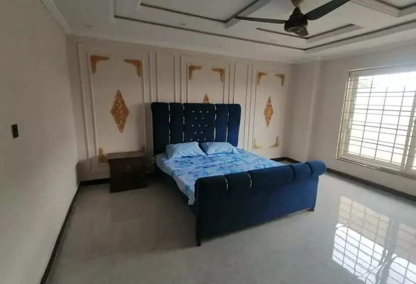 پانسیون Luxury Room In Bahria Town Rawalpindi