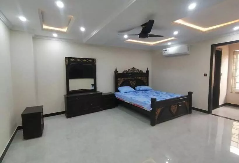 پانسیون Luxury Room In Bahria Town Rawalpindi