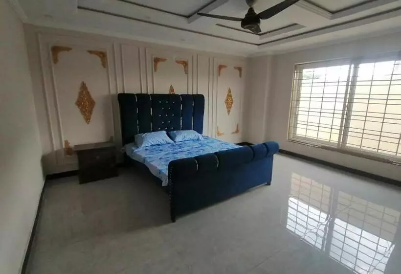 پانسیون Luxury Room In Bahria Town Rawalpindi