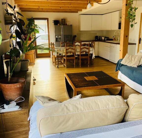 ペンション Maison Dans Un écrin De Verdure Avec Piscine