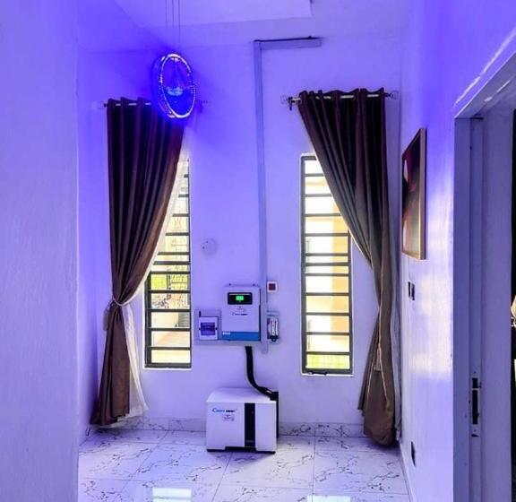 پانسیون Shortlet