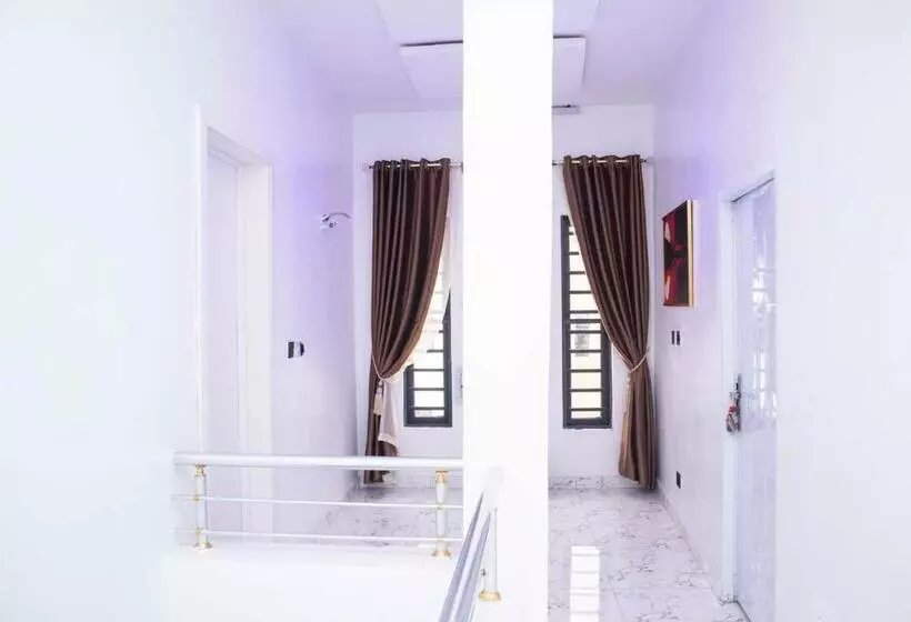 پانسیون Shortlet