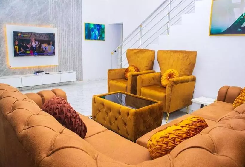 پانسیون Shortlet