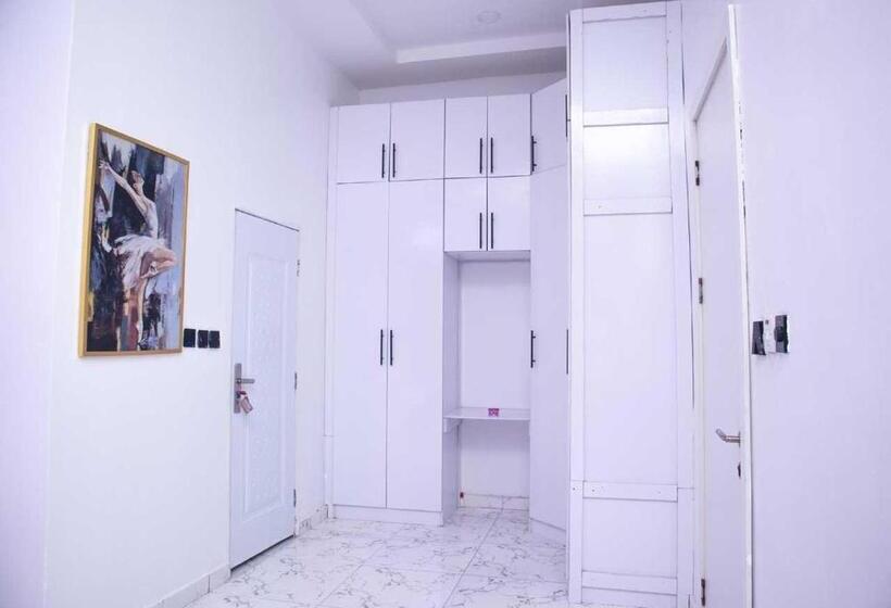 پانسیون Shortlet