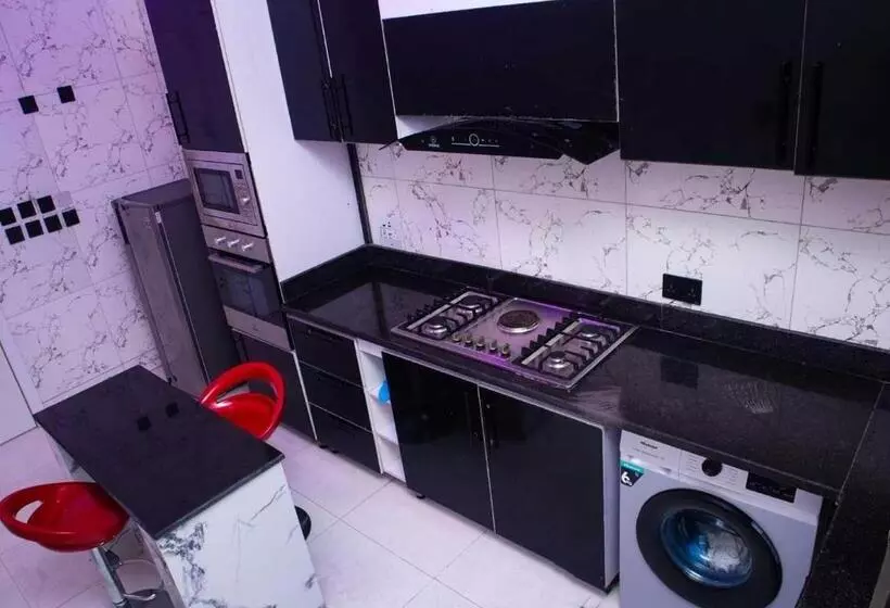 پانسیون Shortlet