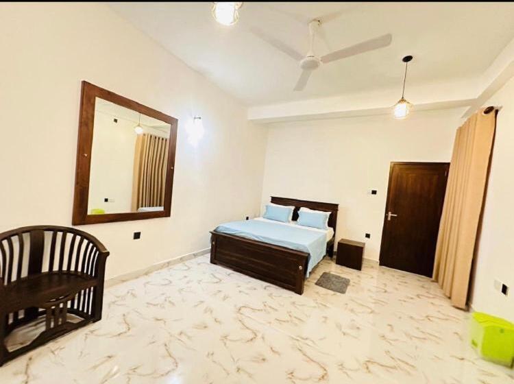 Pension Sithumini Inn Guesthouse