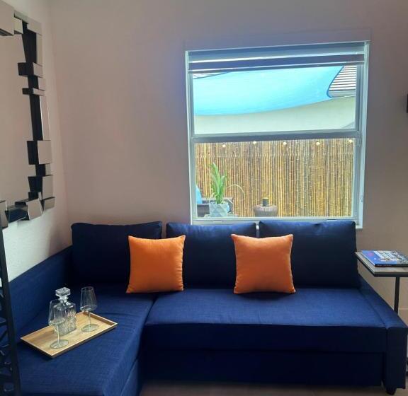 膳宿费 Tropical Studio