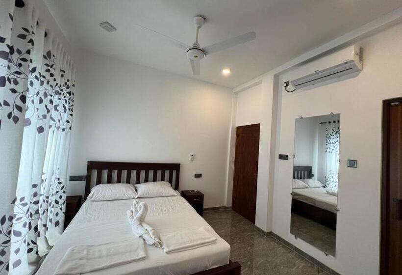 بنسيون Villa Del Mare