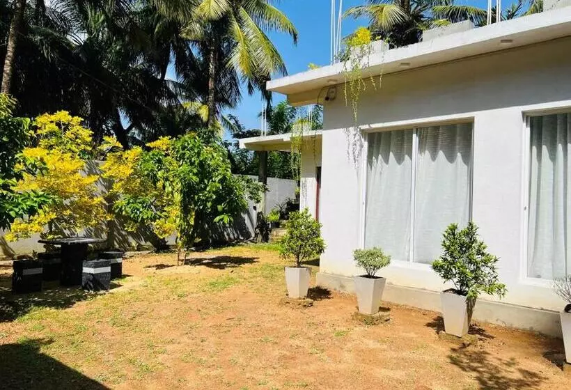 Majatalo Villa Del Mare