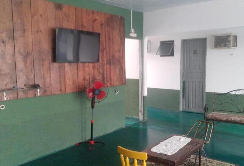 Pousada E Hostel Maktub