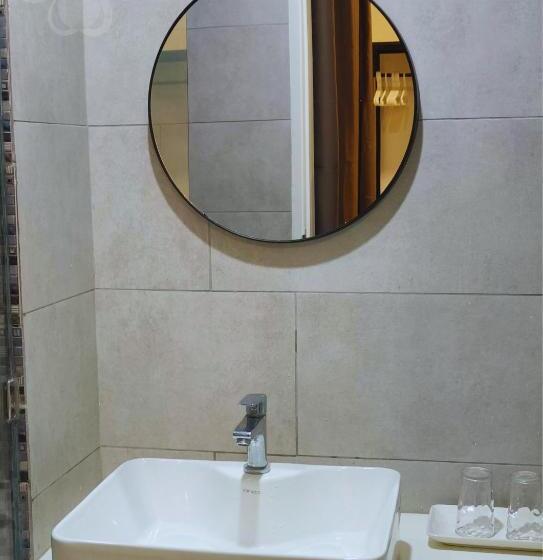 Studio Room With Balcony Seaview At The Shore Kk By Clover Home