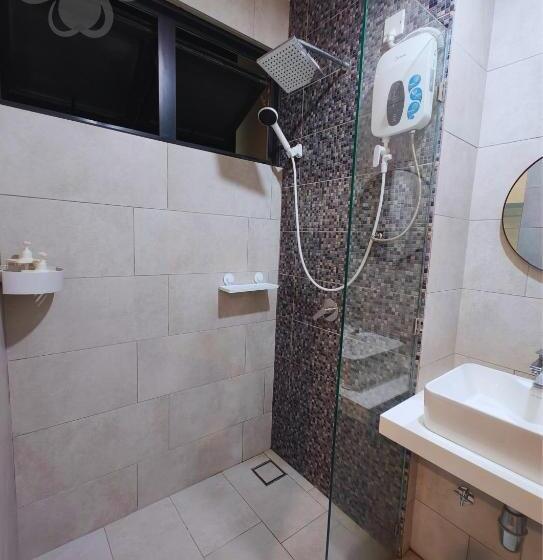 Studio Room With Balcony Seaview At The Shore Kk By Clover Home