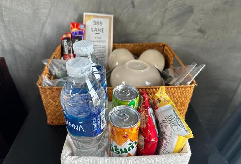 호스텔 385 Lake House