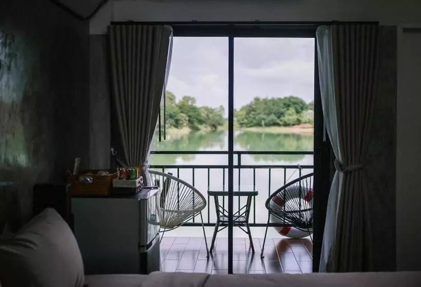 ユースホステル 385 Lake House