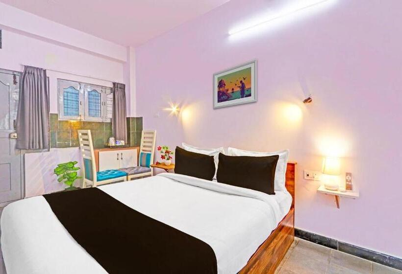 Collection O De Alphabet Hotel Umcc