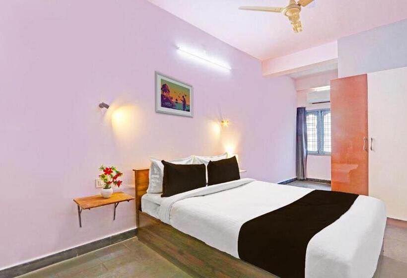 Collection O De Alphabet Hotel Umcc