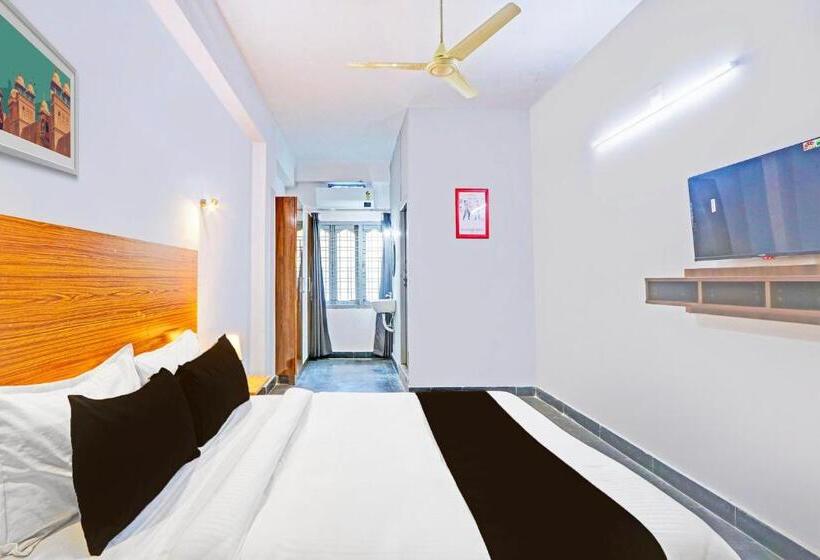 Collection O De Alphabet Hotel Umcc