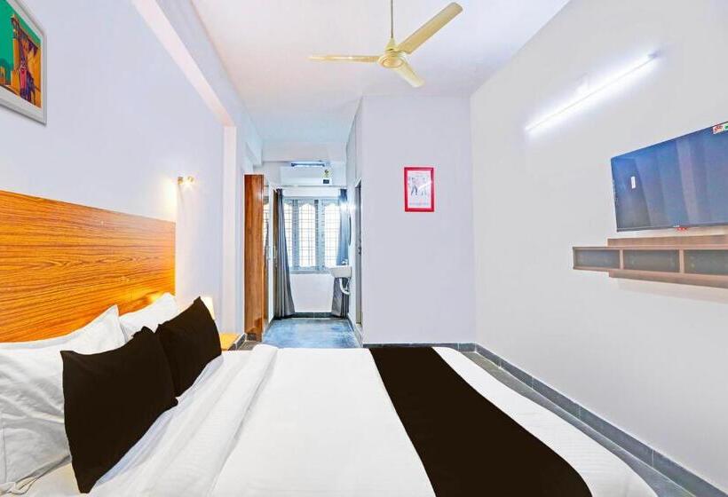 Collection O De Alphabet Hotel Umcc