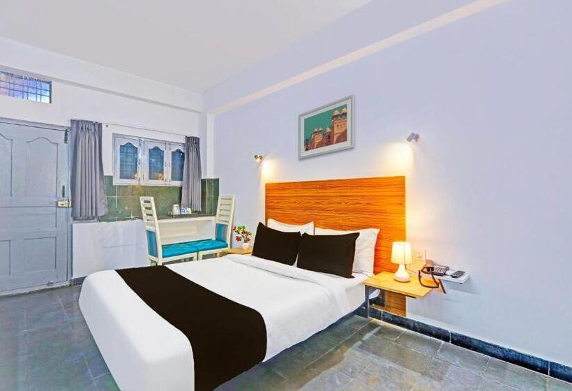 Collection O De Alphabet Hotel Umcc