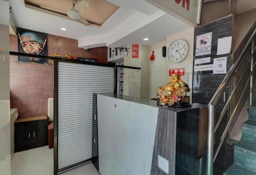 Hotel New Sarovar Grand