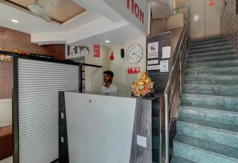 Hotel New Sarovar Grand