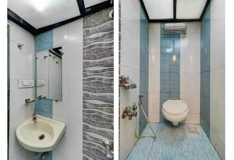 ホテル New Sarovar Grand