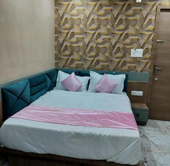 Hotel Nr Nayan Residency
