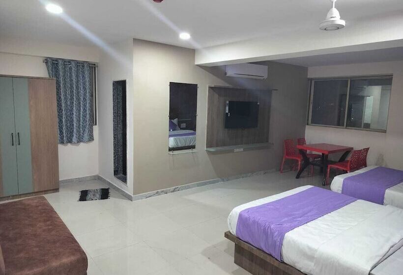 Hotel Nr Nayan Residency