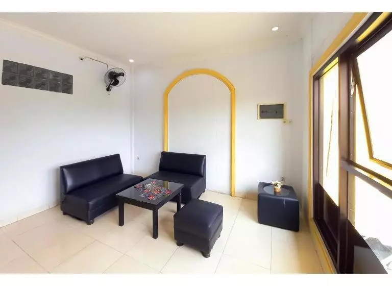 Hotelli Reddoorz Syariah Near Universitas Muhammadiyah Bungo