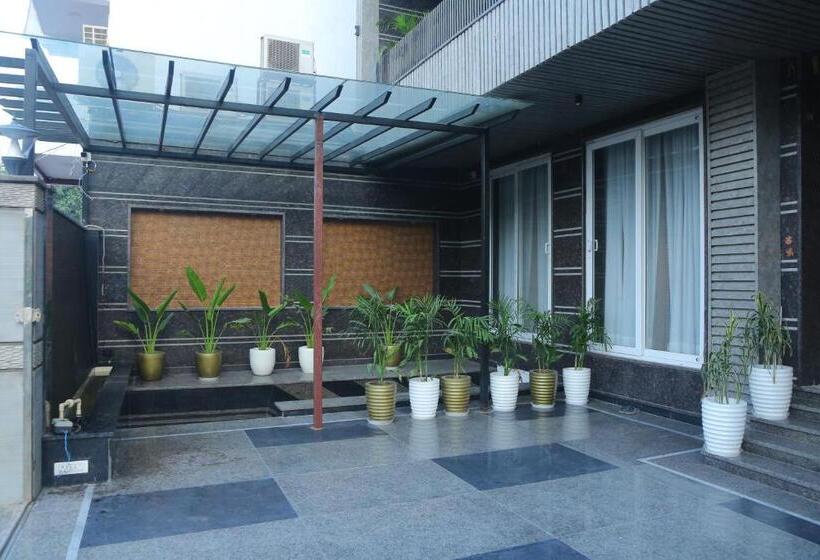 Hotel Rosewood Grand