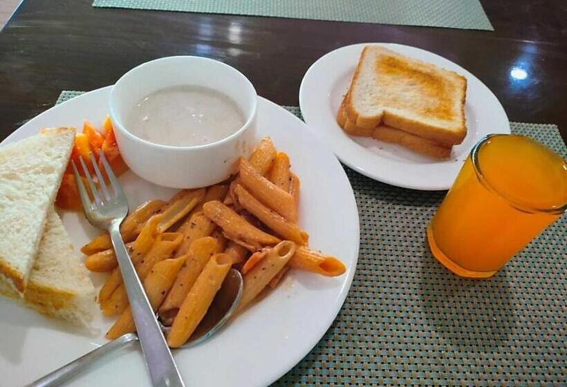 Hotel Rosewood Grand