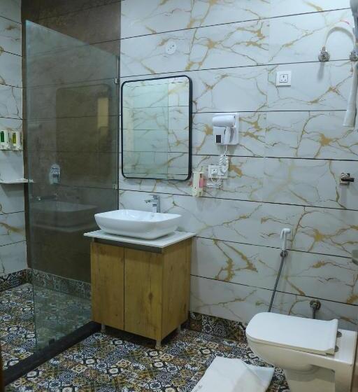 Hotel Rosewood Grand