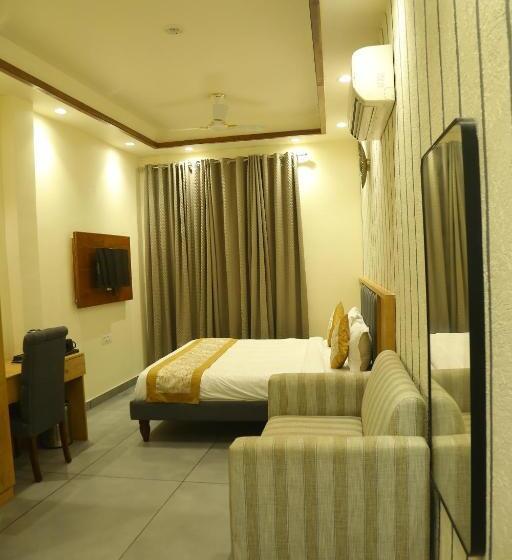 Hotel Rosewood Grand