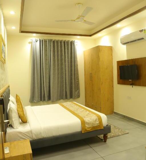 Hotel Rosewood Grand