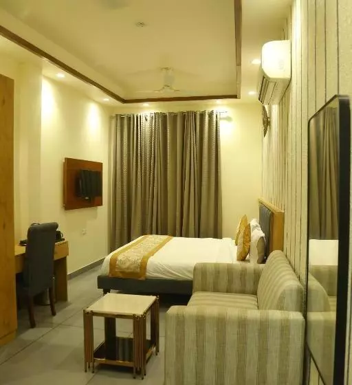 ホテル Rosewood Grand