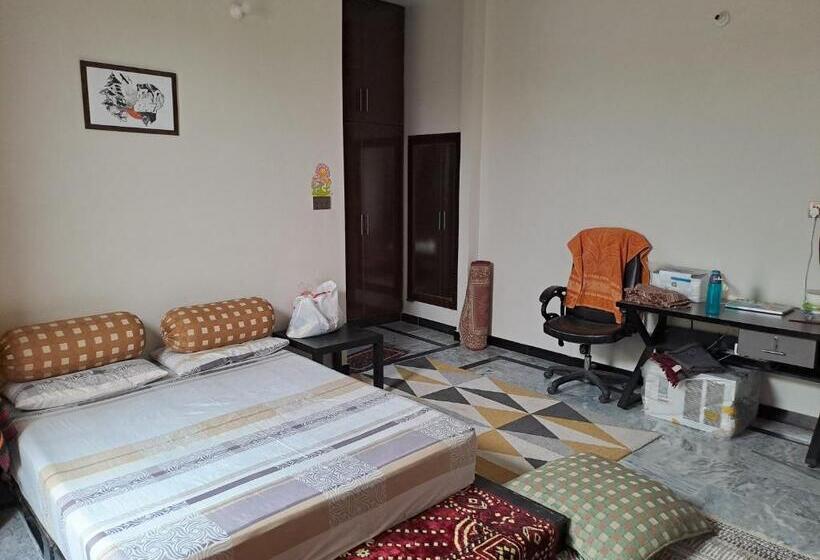 پانسیون Alpine Majesty