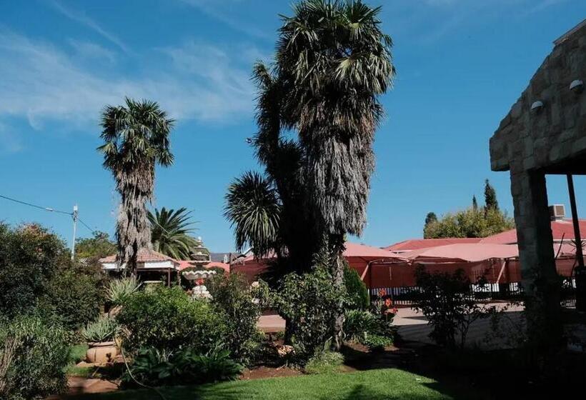 פנסיון Foundation Stones Lodge Potch