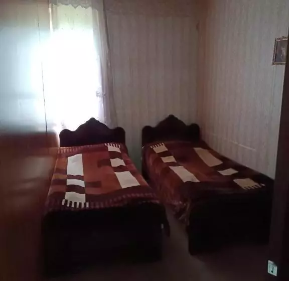 پانسیون Guest House Cafe Nita