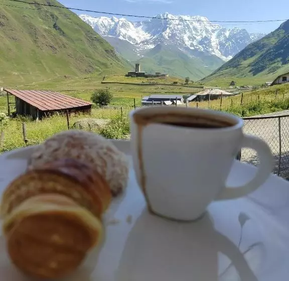 پانسیون Guest House Cafe Nita