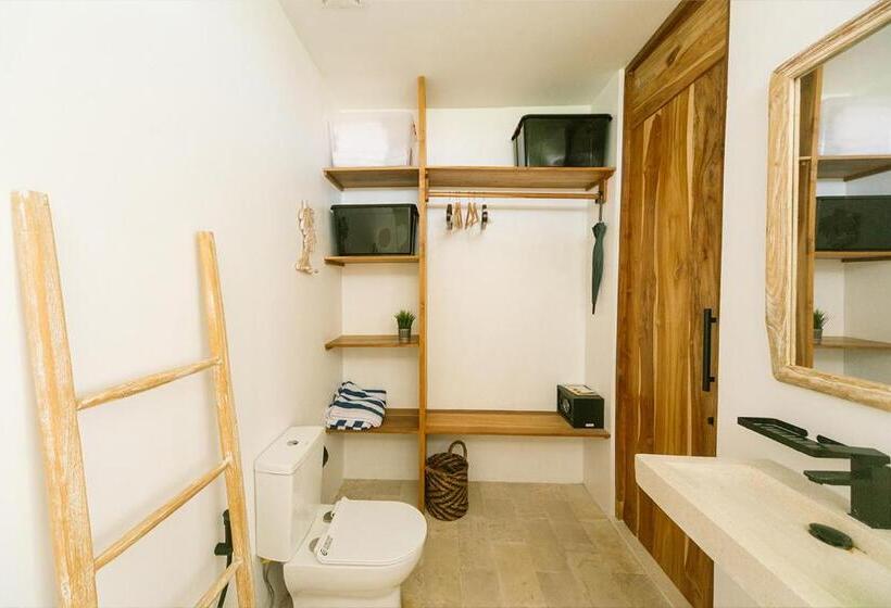 Pensjonat Morroi Villas Tanah Lot