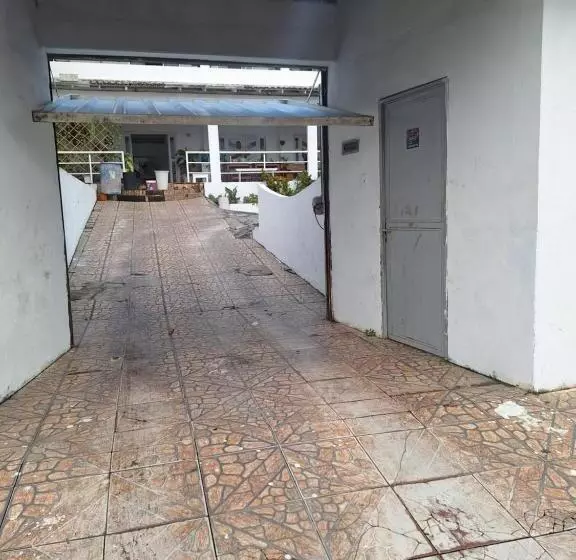 پانسیون Quarto Triplo Com Banheiro Compartilhado