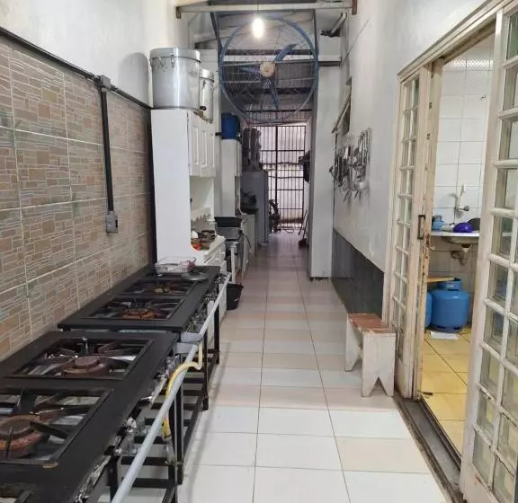 پانسیون Quarto Triplo Com Banheiro Compartilhado