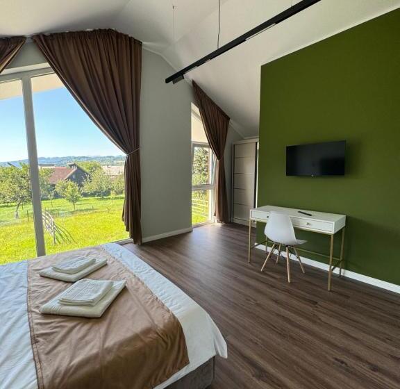 پانسیون The Nest