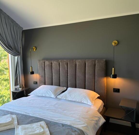 پانسیون The Nest